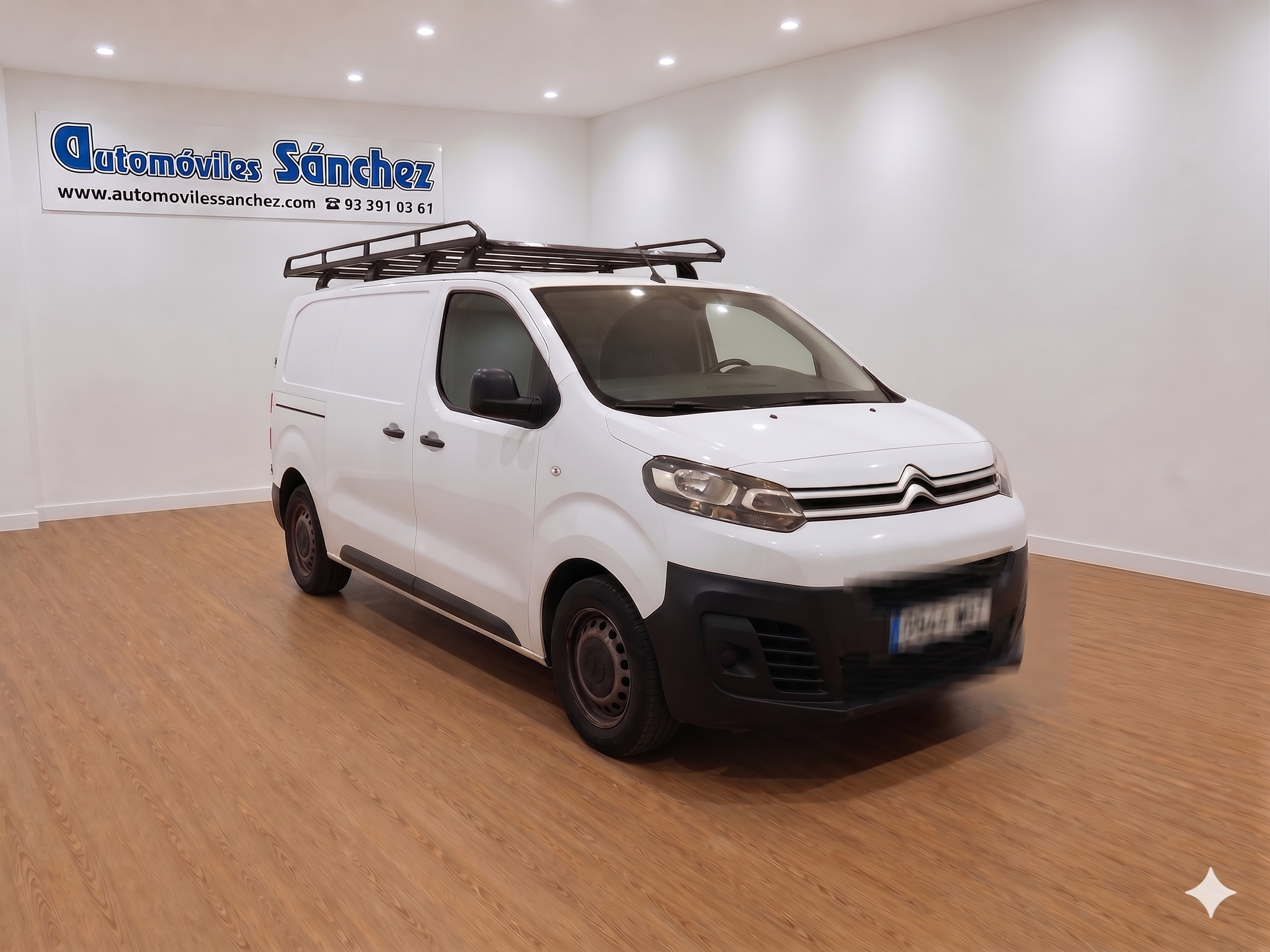 Renting Renault Trafic Furgón en Barcelona — Movexa Renting
